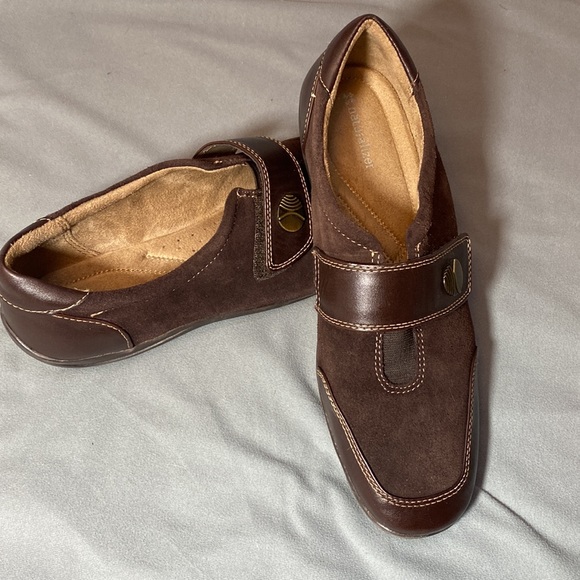 Naturalizer Leather Suede Velcro Slip-on Loafers - Picture 5 of 12